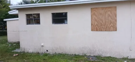 3381 NW 210th Terrace Miami Gardens FL 33056