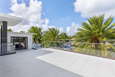 1995 NE 118th Road North Miami FL 33181