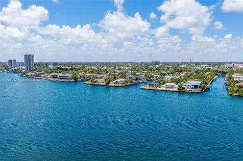 1995 NE 118th Road North Miami FL 33181