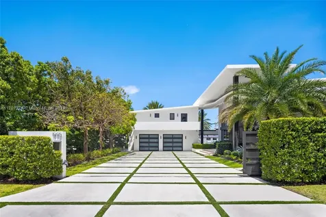 1995 NE 118th Road North Miami FL 33181