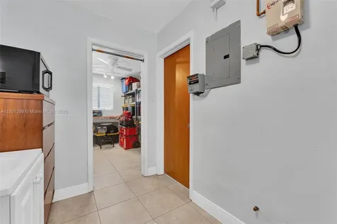 8260 NW 15th Street Pembroke Pines FL 33024