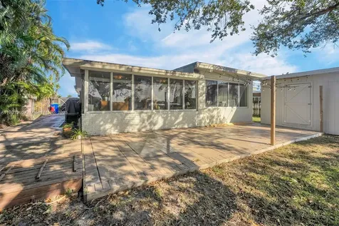 8260 NW 15th Street Pembroke Pines FL 33024
