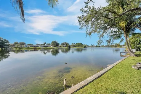 8260 NW 15th Street Pembroke Pines FL 33024