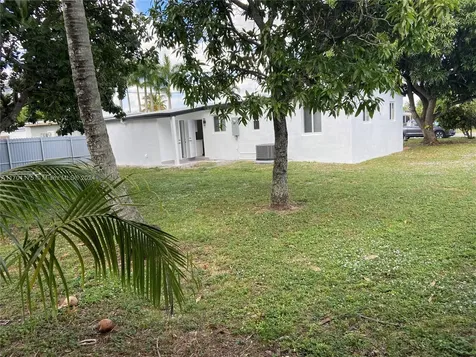 1710 NW 124th Terrace Miami FL 33167