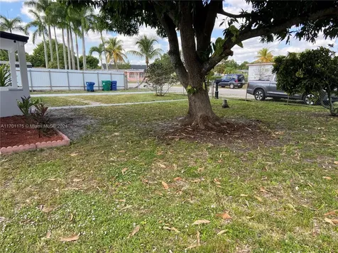 1710 NW 124th Terrace Miami FL 33167
