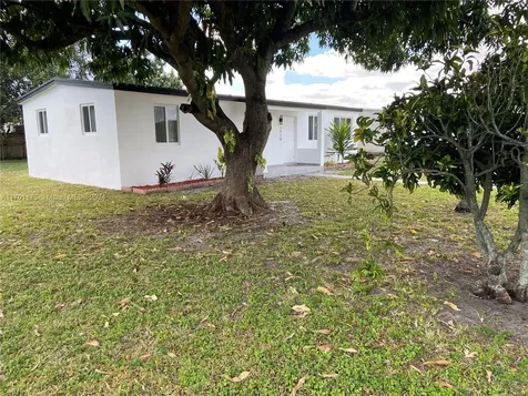 1710 NW 124th Terrace Miami FL 33167
