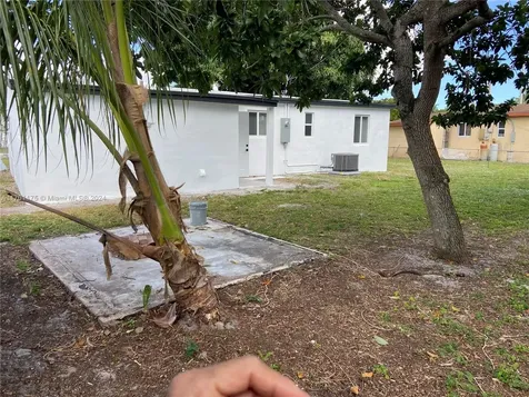 1710 NW 124th Terrace Miami FL 33167