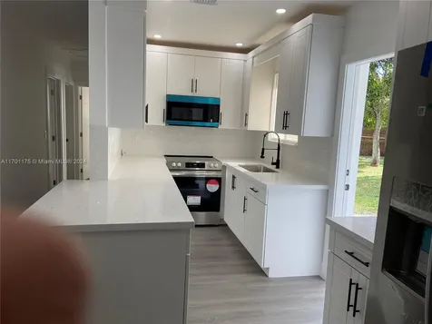 1710 NW 124th Terrace Miami FL 33167