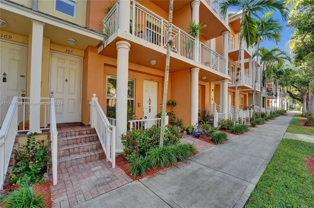367 SW 13th Terrace Fort Lauderdale FL 33312
