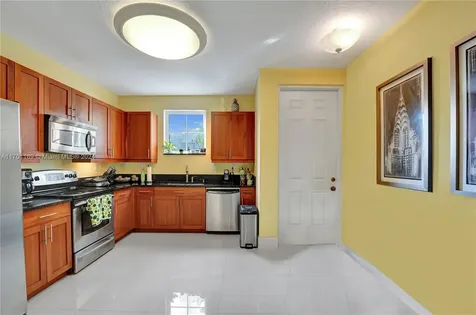 367 SW 13th Terrace Fort Lauderdale FL 33312