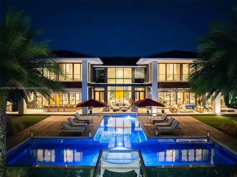 385 Centre Island Golden Beach FL 33160
