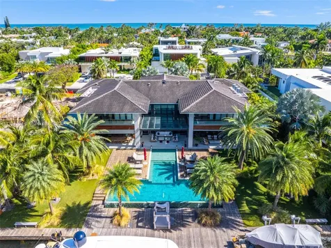 385 Centre Island Golden Beach FL 33160