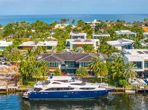 385 Centre Island Golden Beach FL 33160