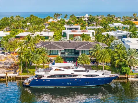 385 Centre Island Golden Beach FL 33160