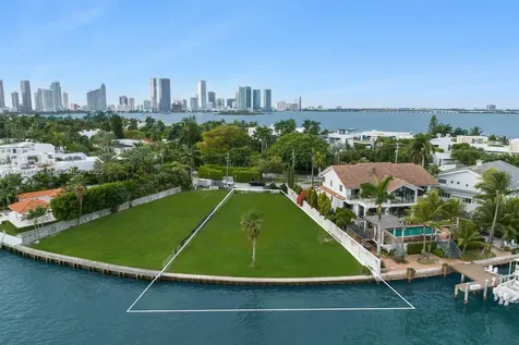 1386 S Venetian Way Miami FL 33139