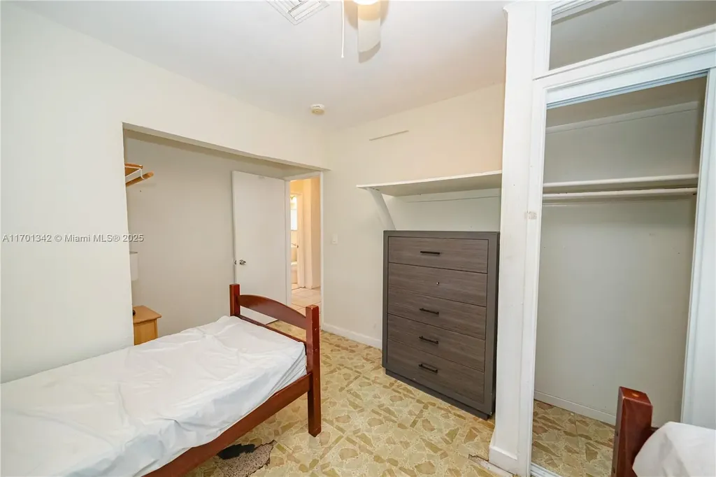 228 SW 14th Court Fort Lauderdale FL 33315