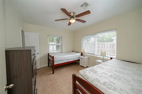 228 SW 14th Court Fort Lauderdale FL 33315
