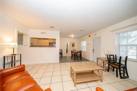 228 SW 14th Court Fort Lauderdale FL 33315