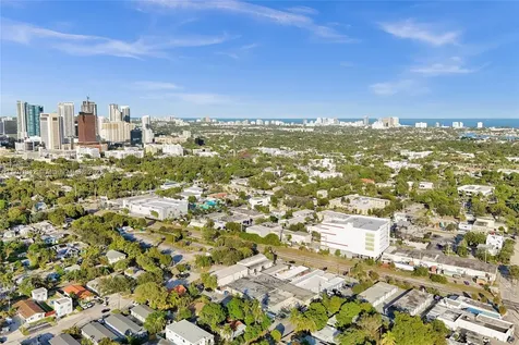 228 SW 14th Court Fort Lauderdale FL 33315