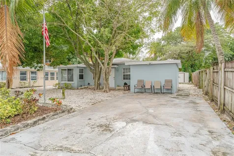 228 SW 14th Court Fort Lauderdale FL 33315