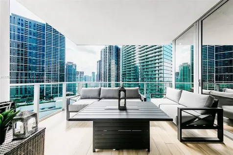 851 NE 1st Avenue Miami FL 33132