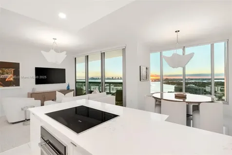 6899 Collins Avenue Miami Beach FL 33141