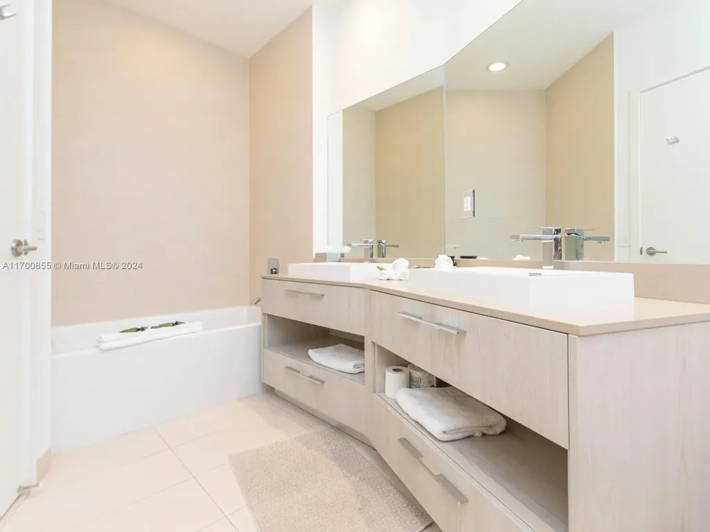 4111 S Ocean Drive Hollywood FL 33019