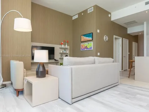 4111 S Ocean Drive Hollywood FL 33019