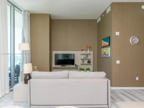 4111 S Ocean Drive Hollywood FL 33019