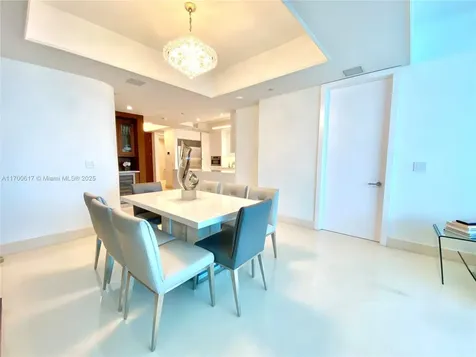 100 S Pointe Drive Miami Beach FL 33139