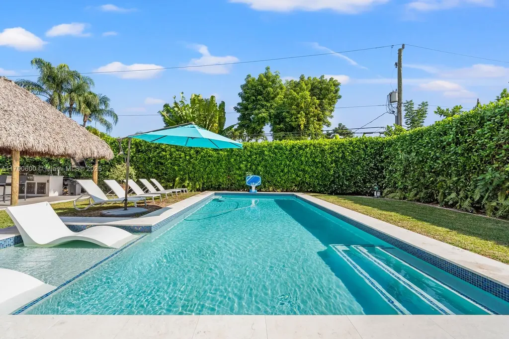 17205 SW 88th Avenue Palmetto Bay FL 33157