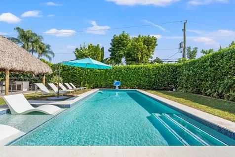 17205 SW 88th Avenue Palmetto Bay FL 33157