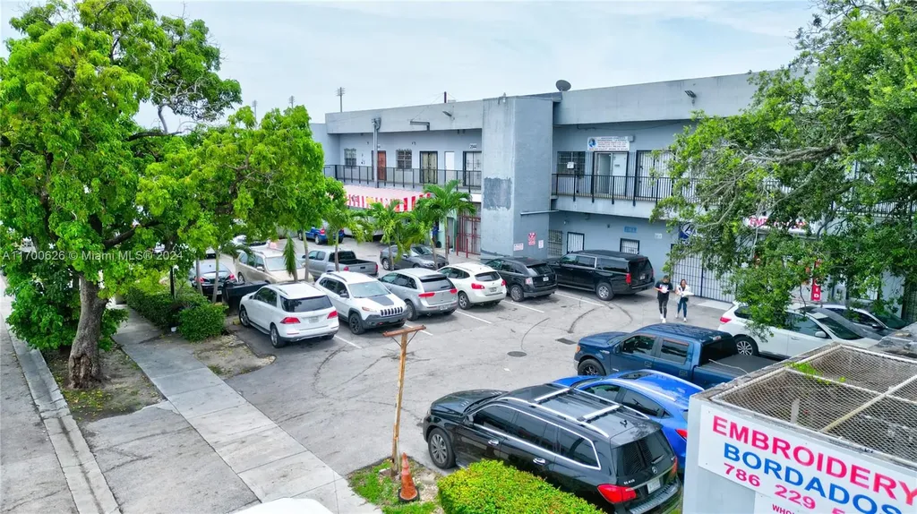 2100 NW 22nd Court Miami FL 33142