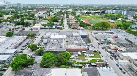 2100 NW 22nd Court Miami FL 33142