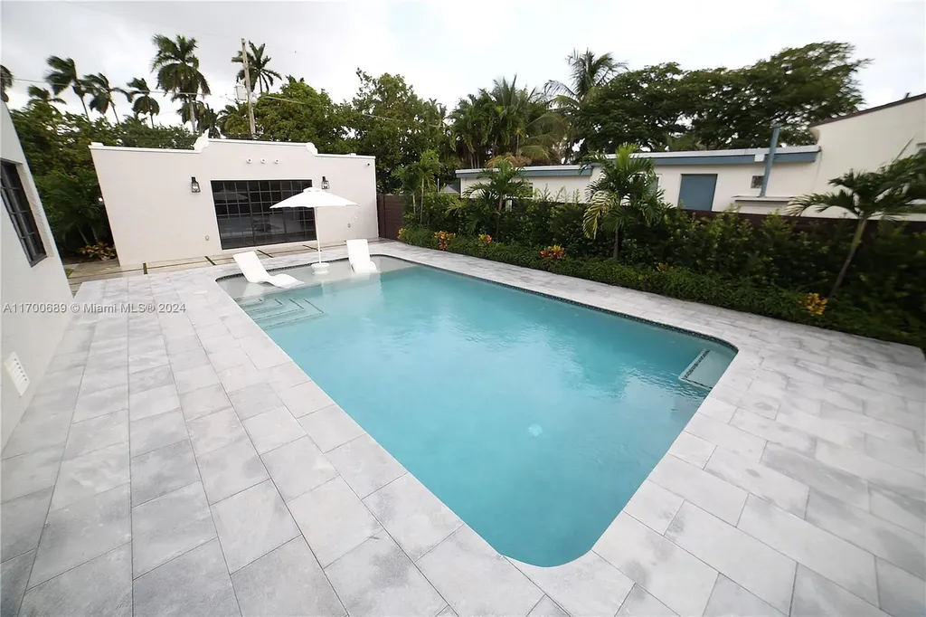 1345 Hollywood Boulevard Hollywood FL 33019