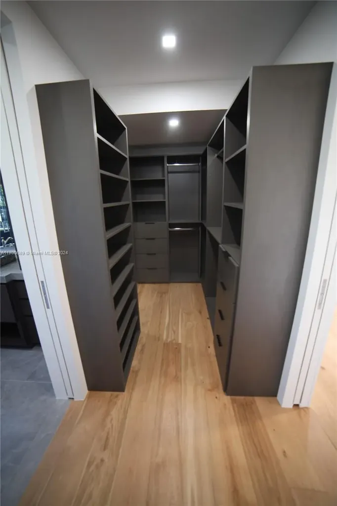 1345 Hollywood Boulevard Hollywood FL 33019