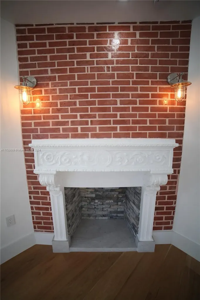 1345 Hollywood Boulevard Hollywood FL 33019