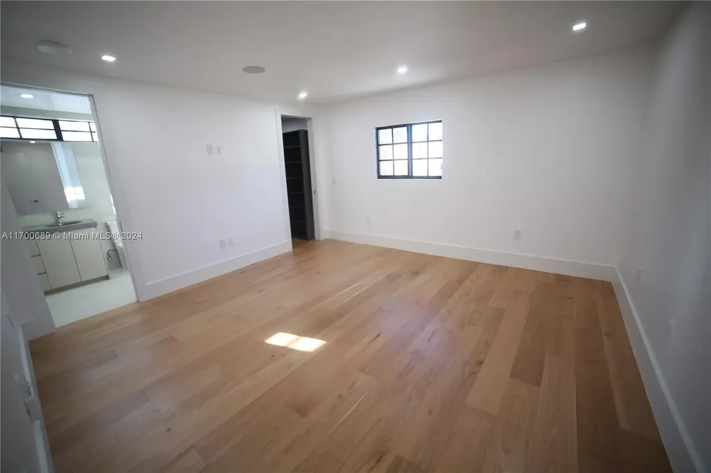 1345 Hollywood Boulevard Hollywood FL 33019