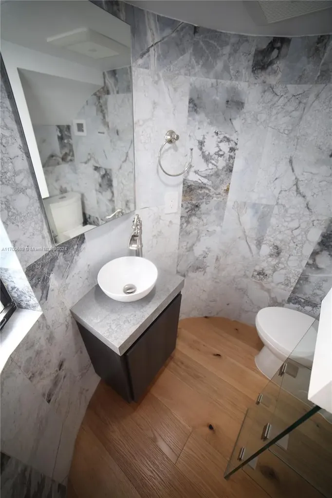 1345 Hollywood Boulevard Hollywood FL 33019