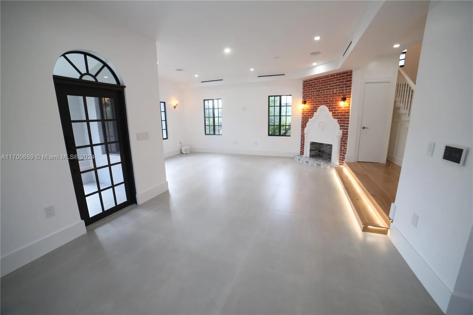 1345 Hollywood Boulevard Hollywood FL 33019