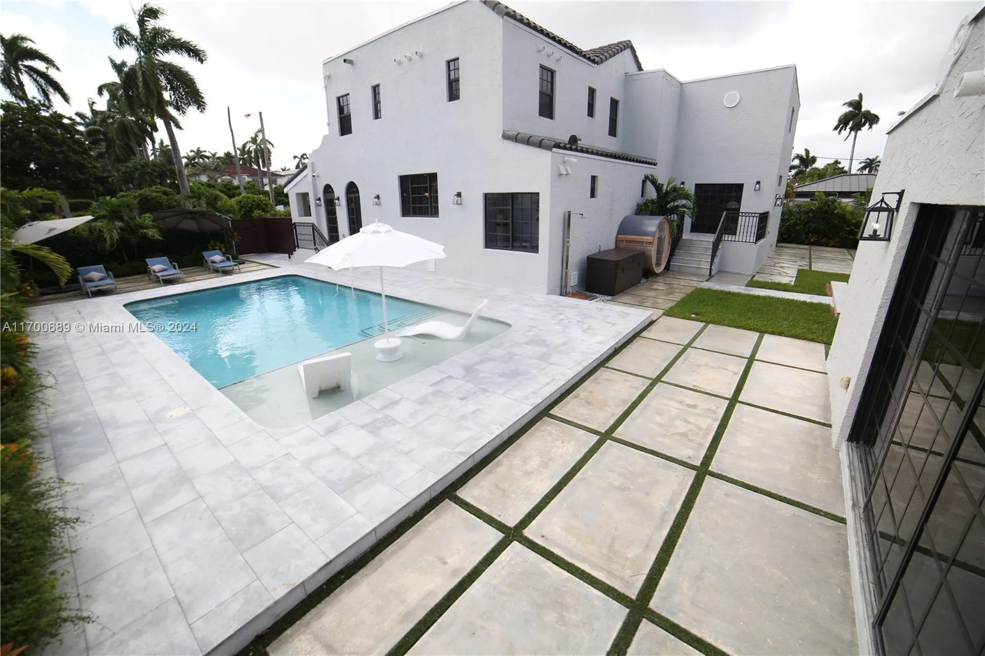 1345 Hollywood Boulevard Hollywood FL 33019