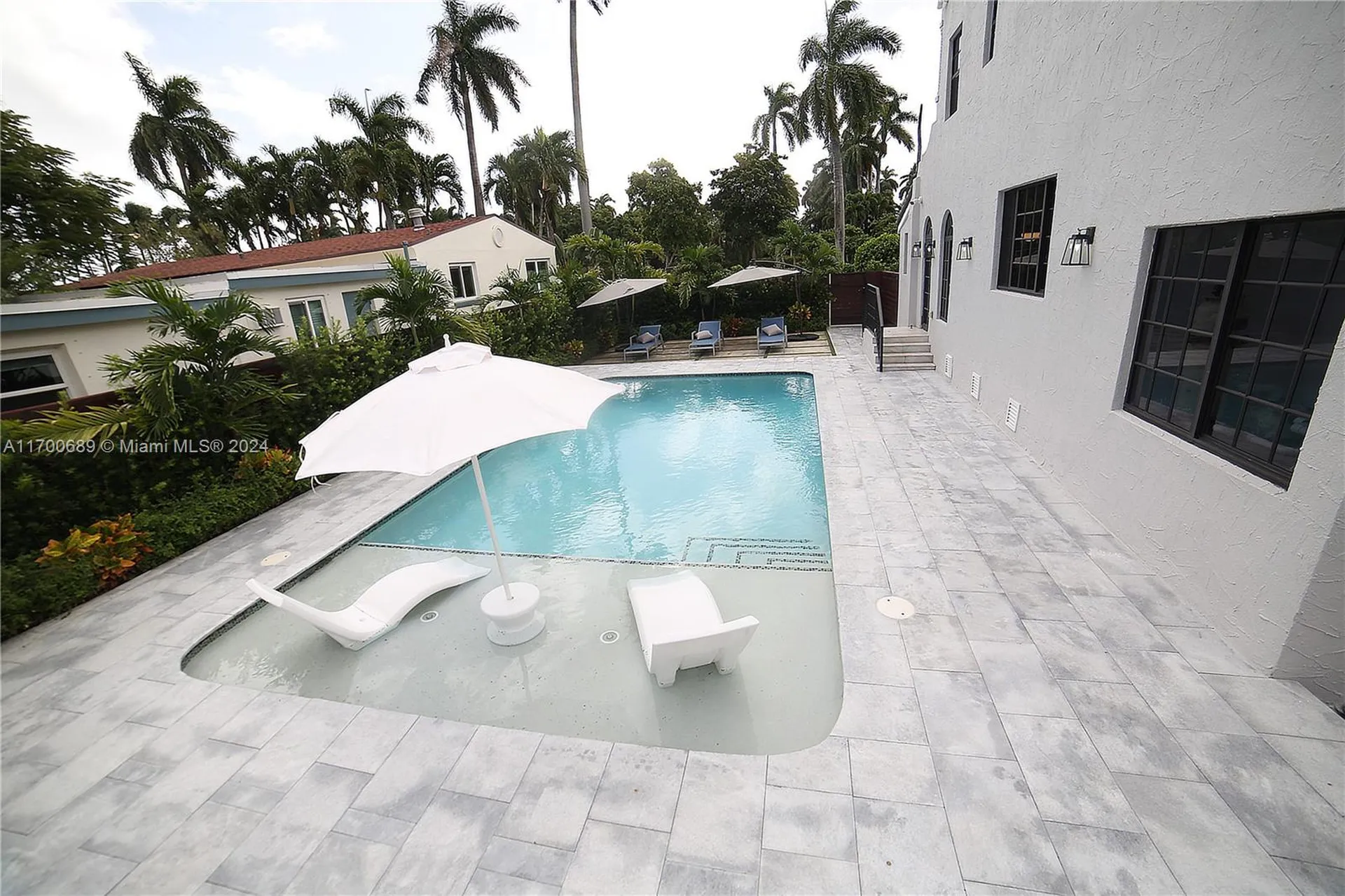 1345 Hollywood Boulevard Hollywood FL 33019