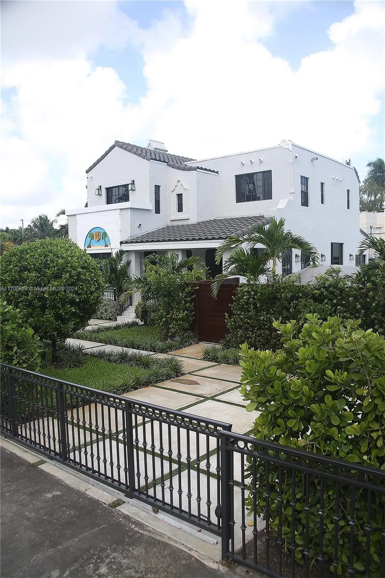 1345 Hollywood Boulevard Hollywood FL 33019