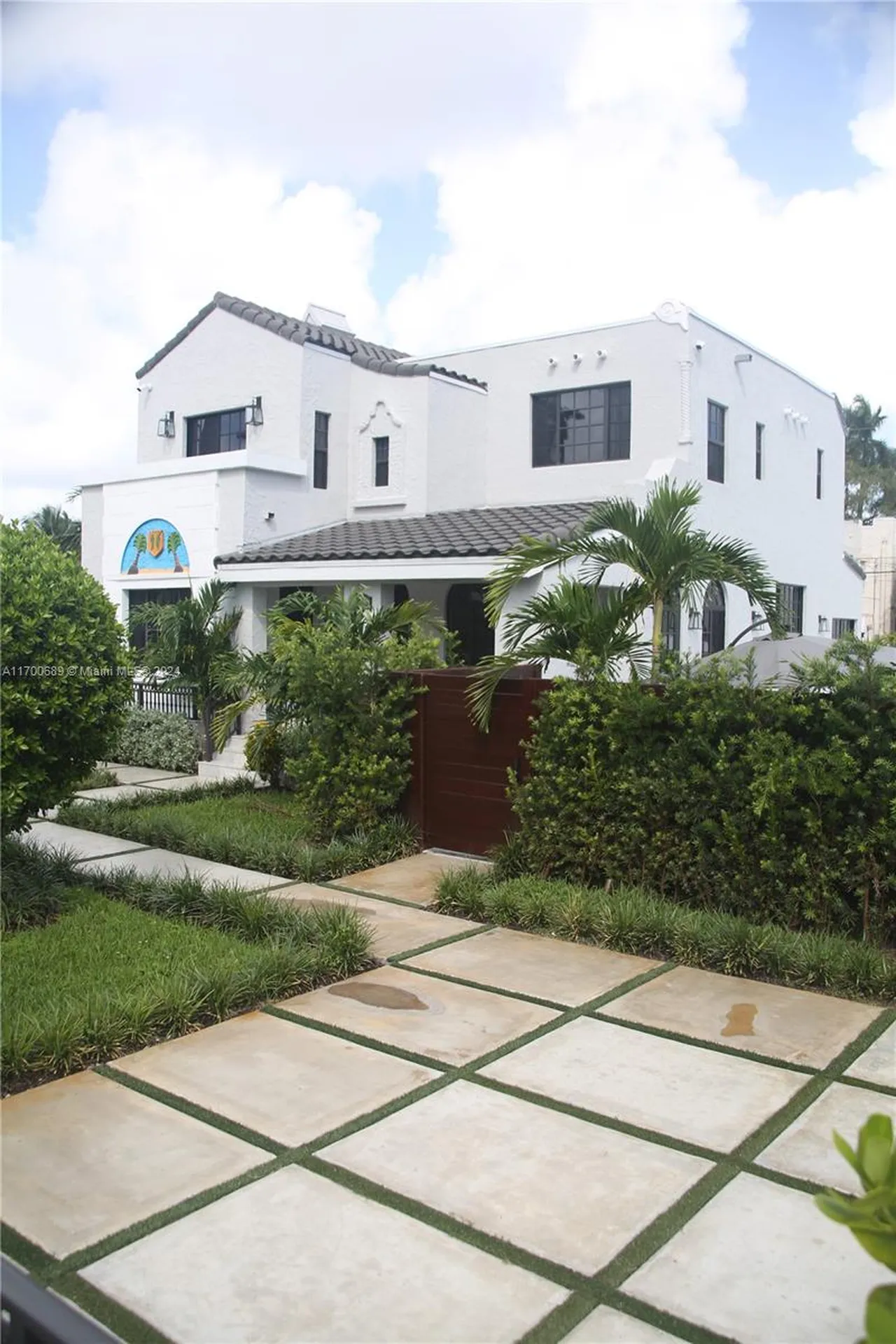 1345 Hollywood Boulevard Hollywood FL 33019