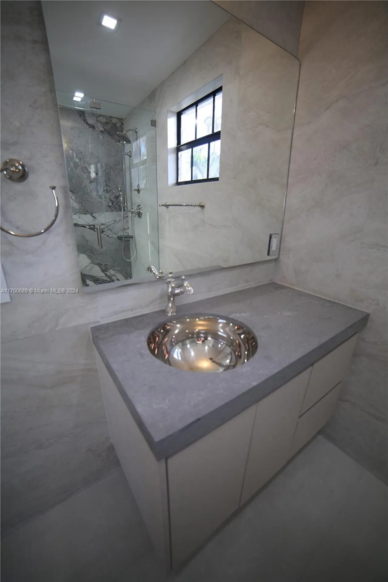 1345 Hollywood Boulevard Hollywood FL 33019