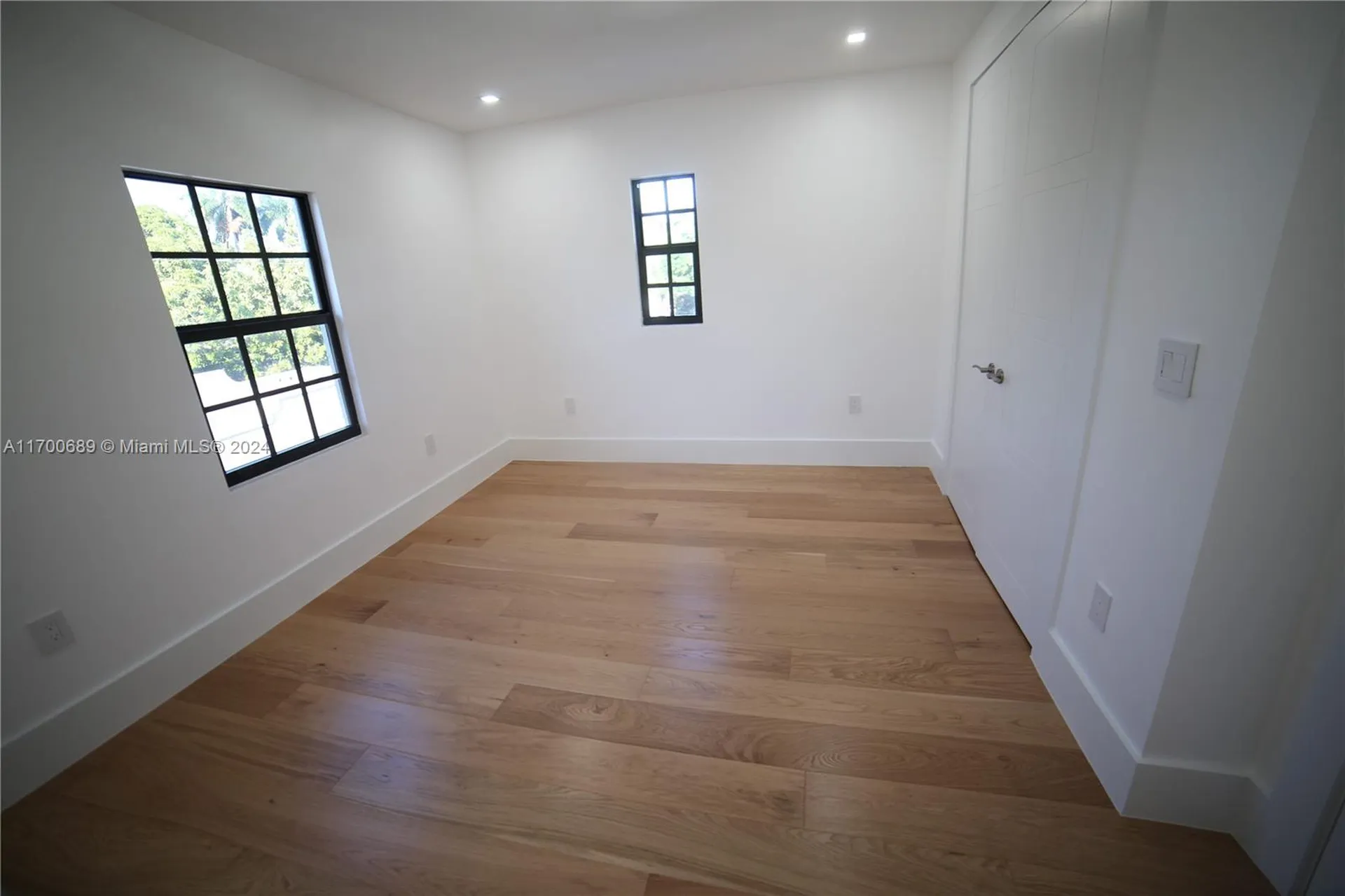 1345 Hollywood Boulevard Hollywood FL 33019