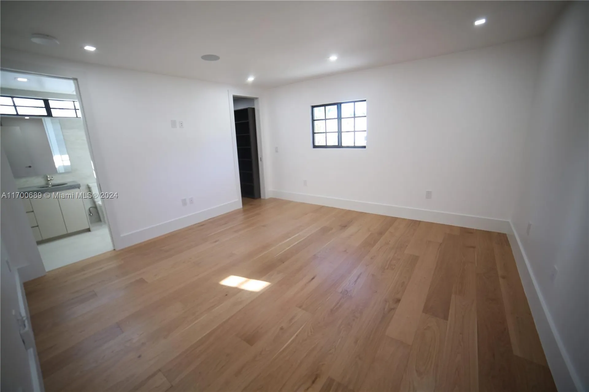 1345 Hollywood Boulevard Hollywood FL 33019