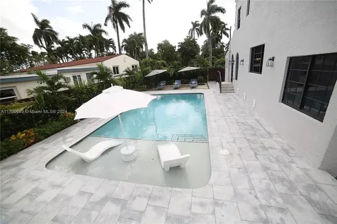 1345 Hollywood Boulevard Hollywood FL 33019