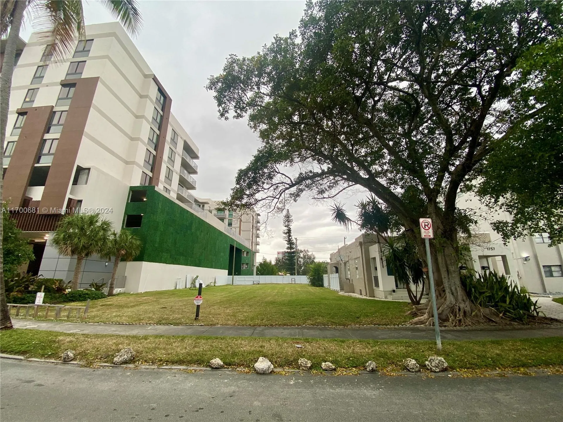 1741 Dewey Street Hollywood FL 33020