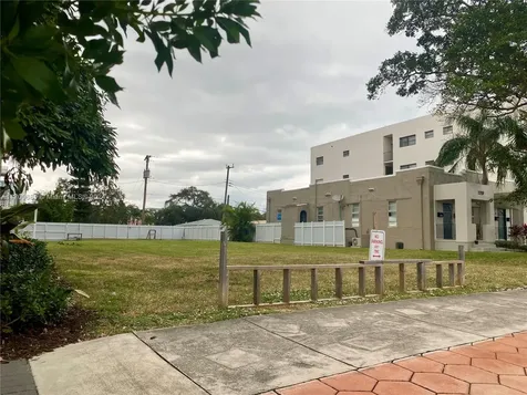 1741 Dewey Street Hollywood FL 33020